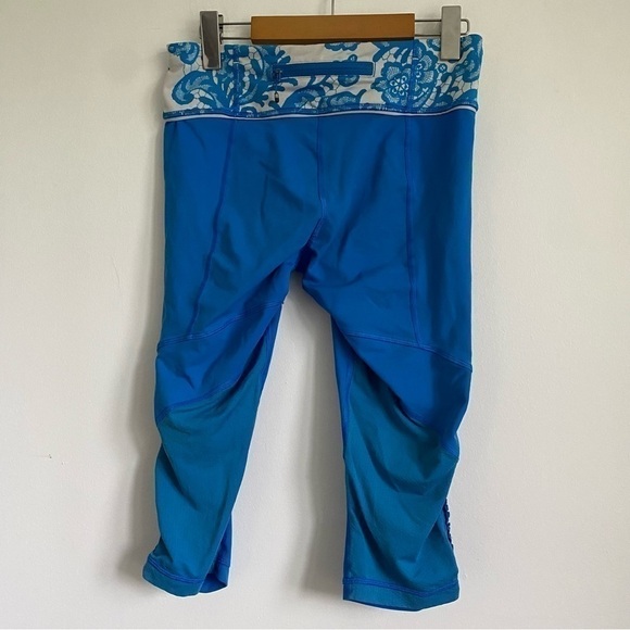LULULEMON Run: For Your Life Crop • Beaming Blue / Laceoflage Polar Cream • US 8 - Picture 9 of 13